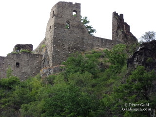 Altenahr, Burg Are; Foto von Péter Gaál, Gaalingua.com